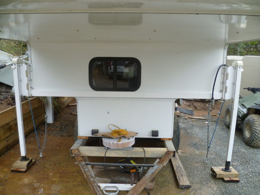 Open Roads Forum Truck Campers Dually swingout front leg